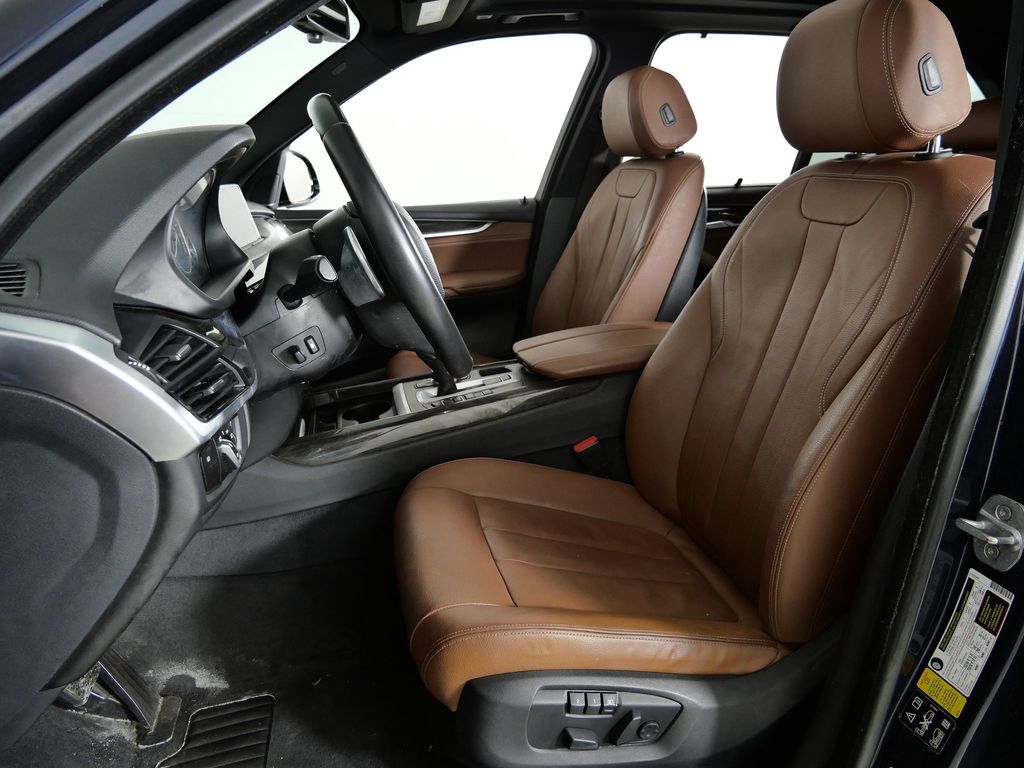 Thumbnail: 2018 BMW X5 - 36