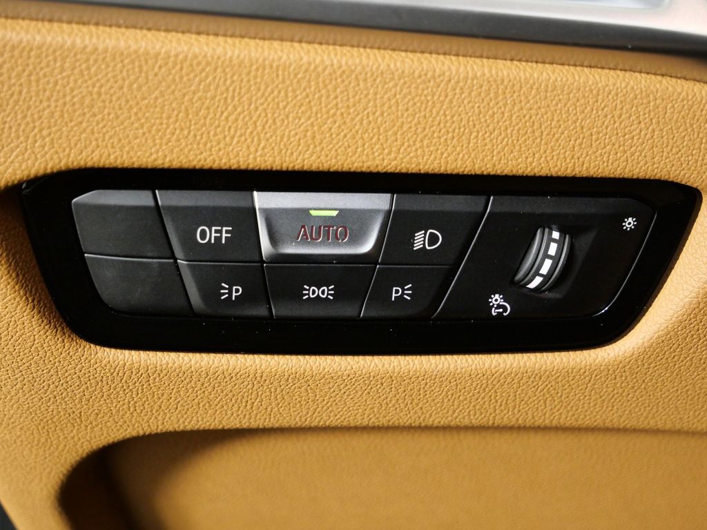 Thumbnail: 2026 BMW 3 Series - 38