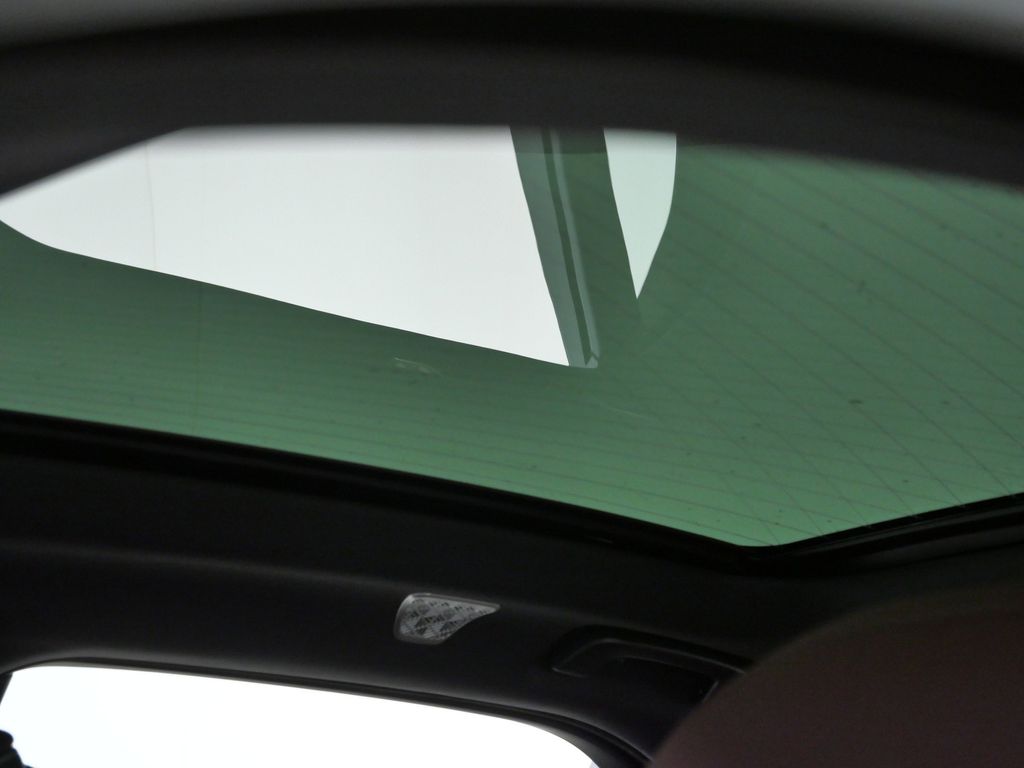 Thumbnail: 2026 BMW 7 Series - 19