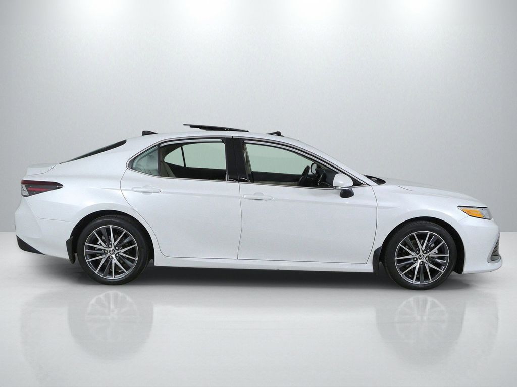 Thumbnail: 2023 Toyota Camry - 9