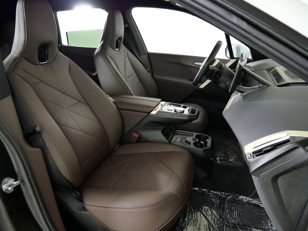 Thumbnail: 2025 BMW iX - 27