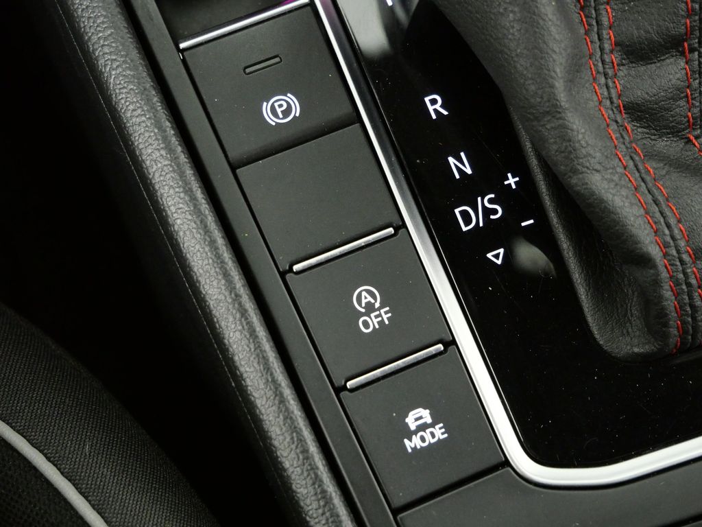 Thumbnail: 2019 Volkswagen Jetta - 47