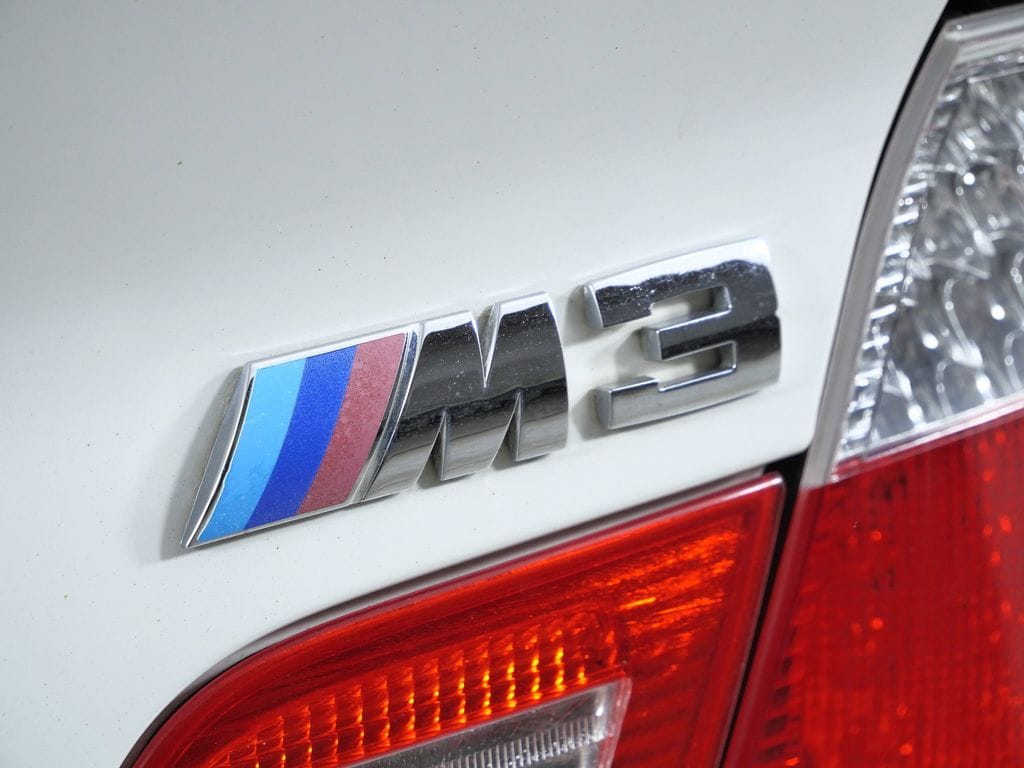 Thumbnail: 2004 BMW M3 - 13