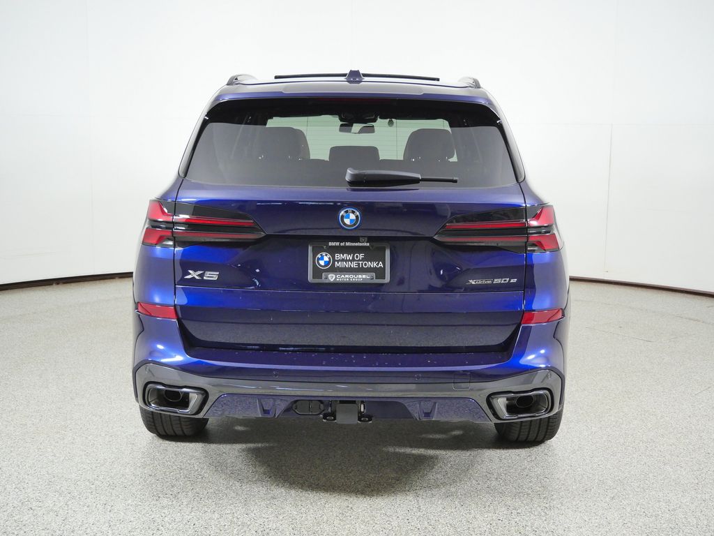 Thumbnail: 2026 BMW X5 - 10