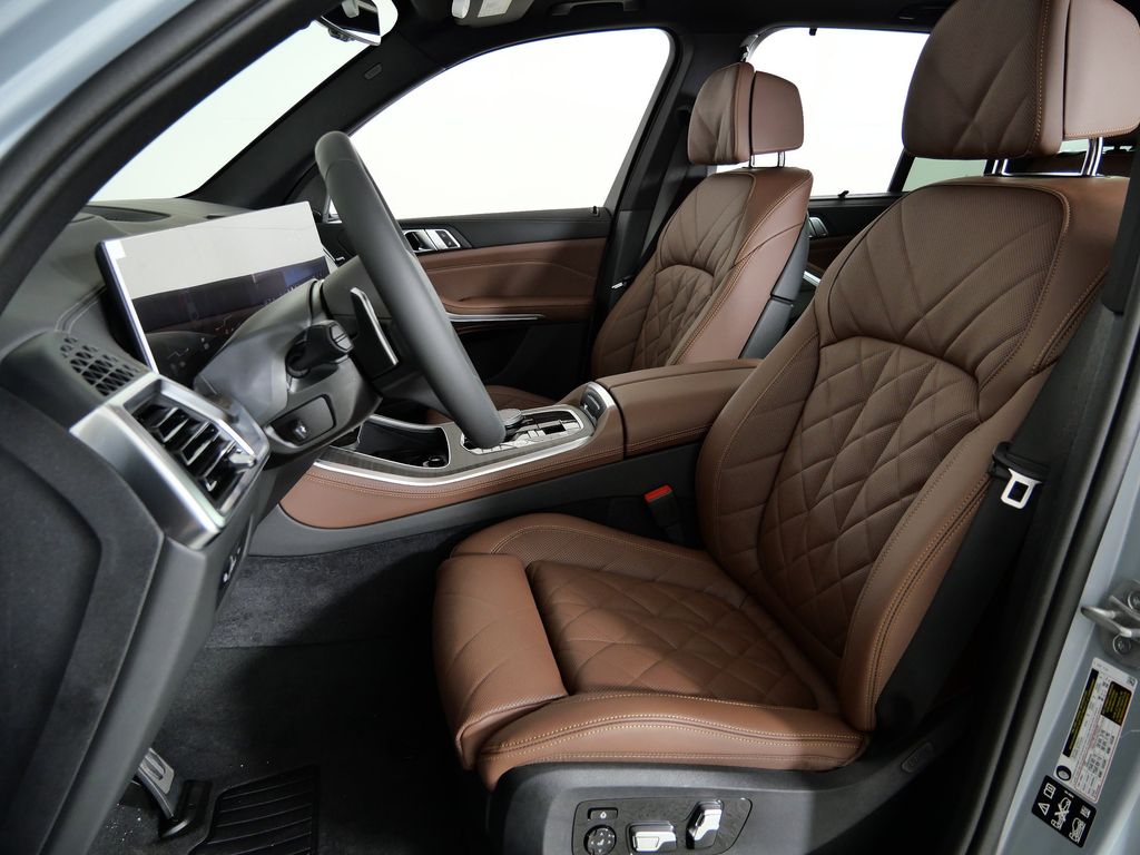 Thumbnail: 2026 BMW X5 - 36