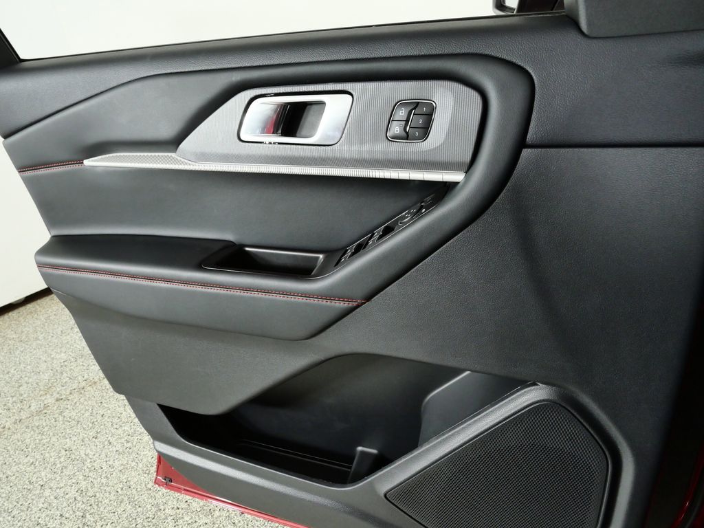 Thumbnail: 2025 Ford Explorer - 46