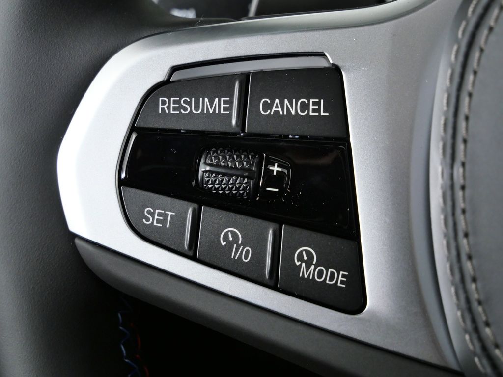 Thumbnail: 2026 BMW X7 - 42