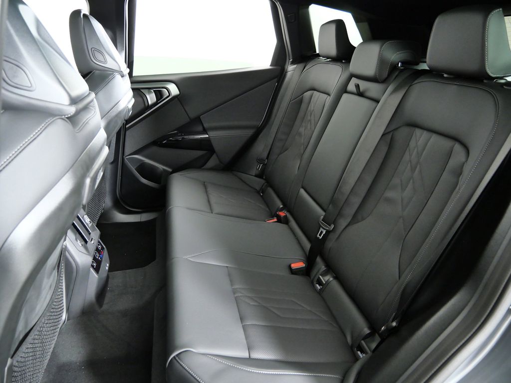 Thumbnail: 2026 BMW X3 - 31