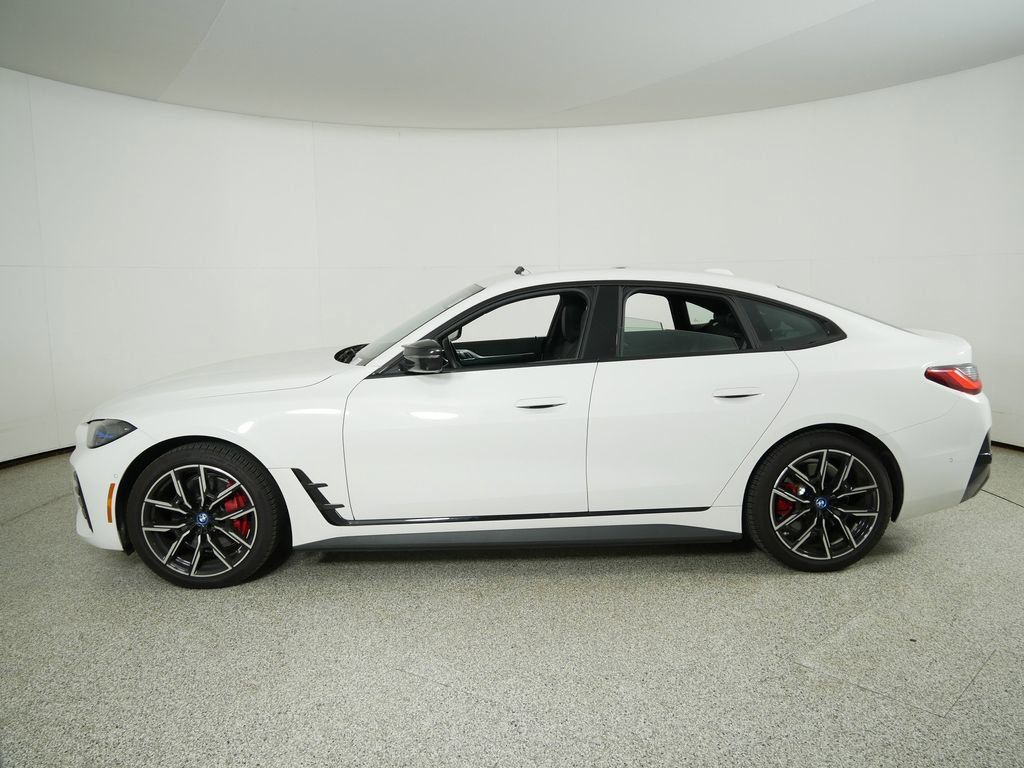 Thumbnail: 2024 BMW i4 - 16