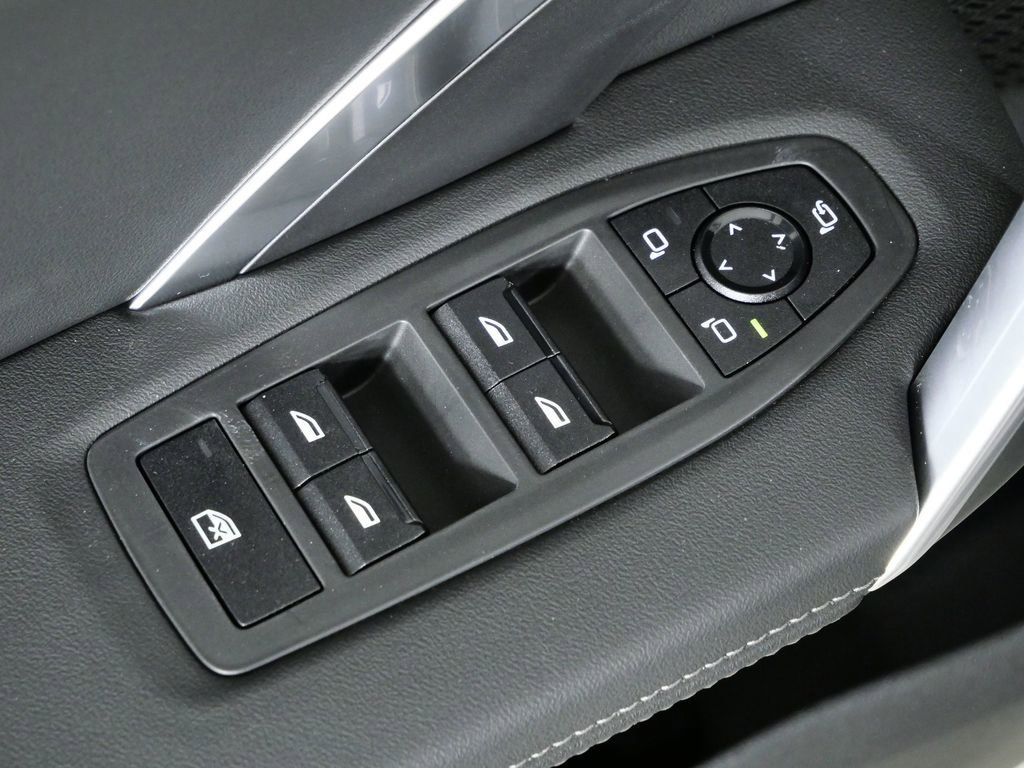 Thumbnail: 2026 BMW X1 - 36