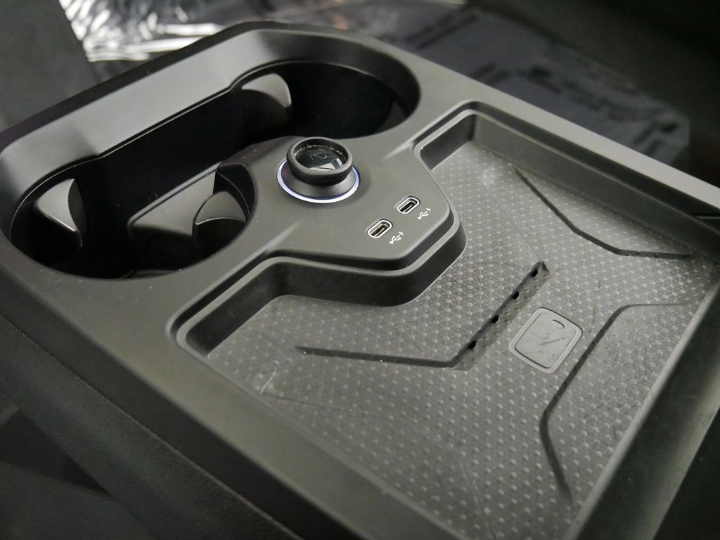 Thumbnail: 2023 BMW iX - 51