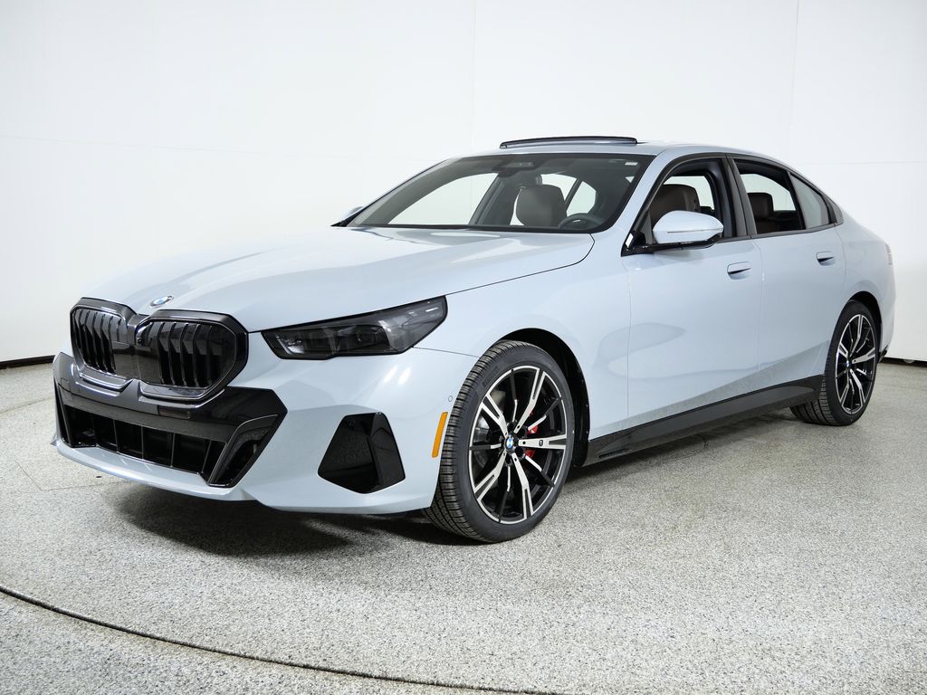 Thumbnail: 2026 BMW 5 Series - 1