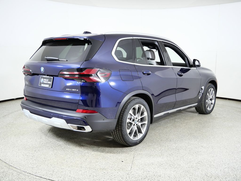 Thumbnail: 2026 BMW X5 - 9