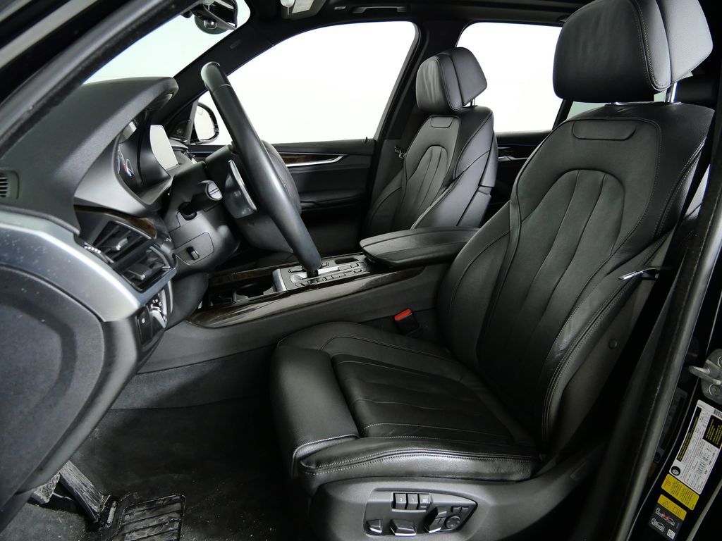 Thumbnail: 2018 BMW X5 - 36