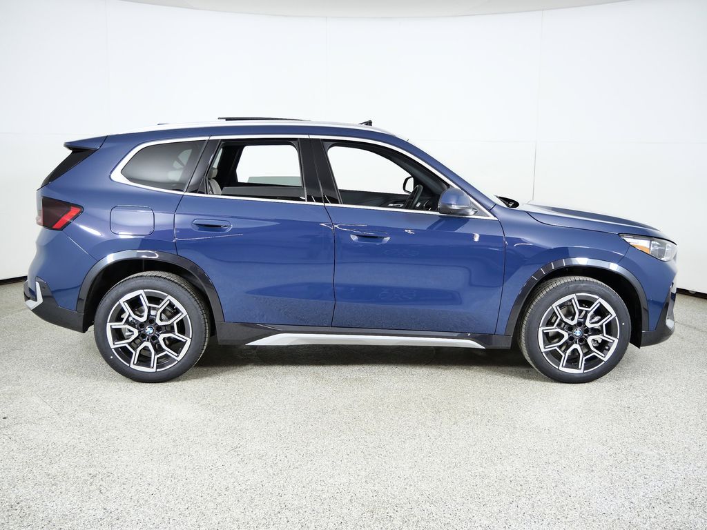 Thumbnail: 2026 BMW X1 - 8