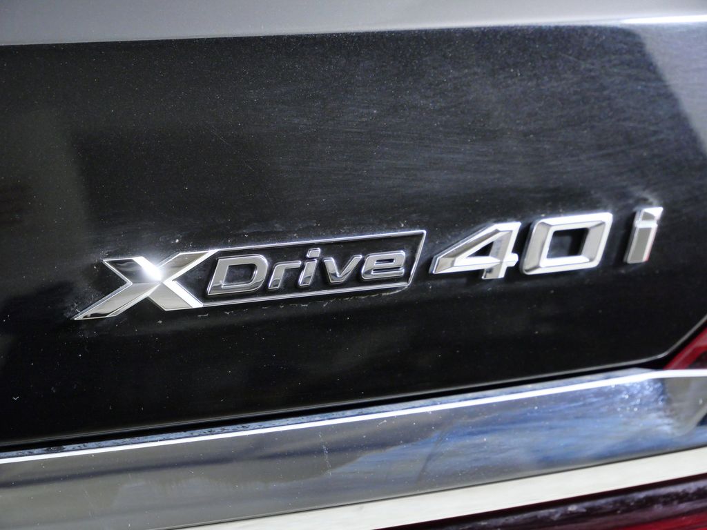 Thumbnail: 2020 BMW X7 - 13