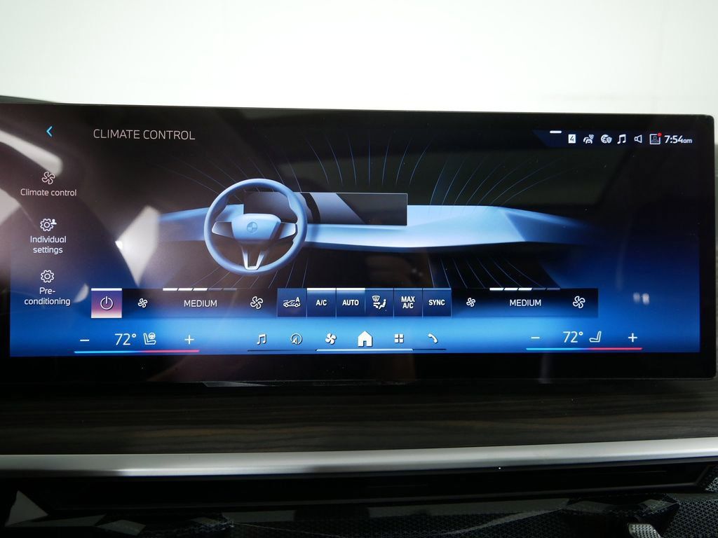 Thumbnail: 2026 BMW X7 - 42