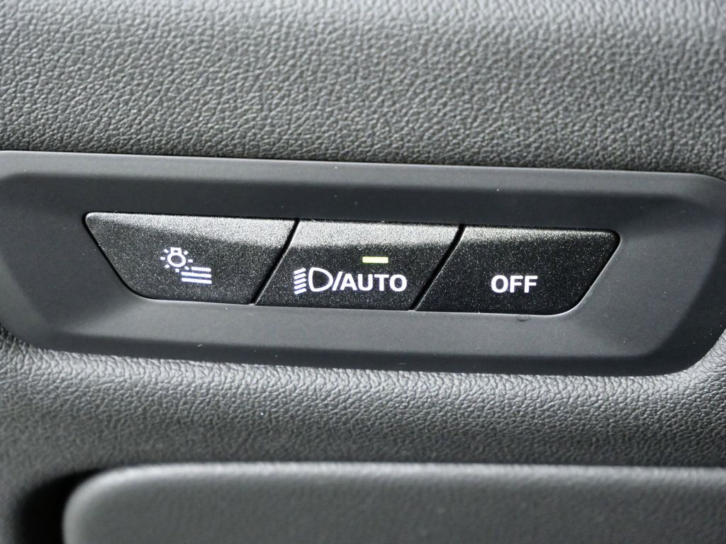 Thumbnail: 2026 BMW X5 - 40