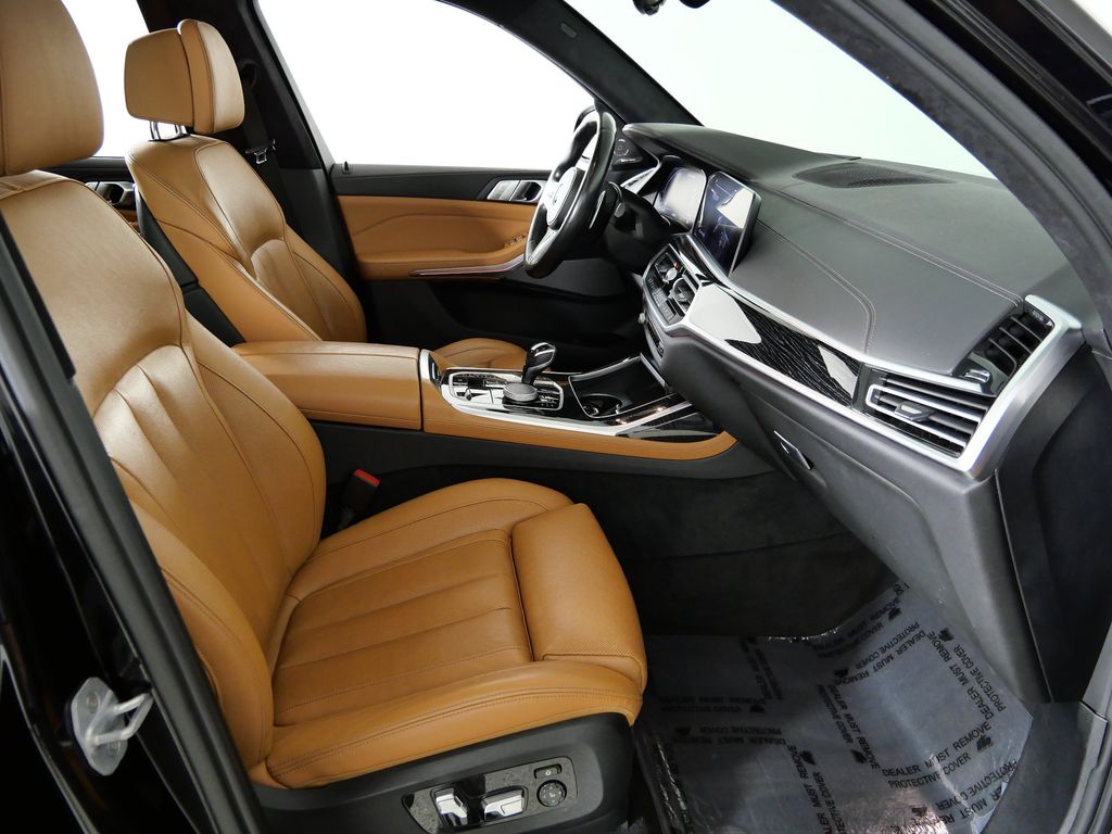 Thumbnail: 2020 BMW X7 - 21