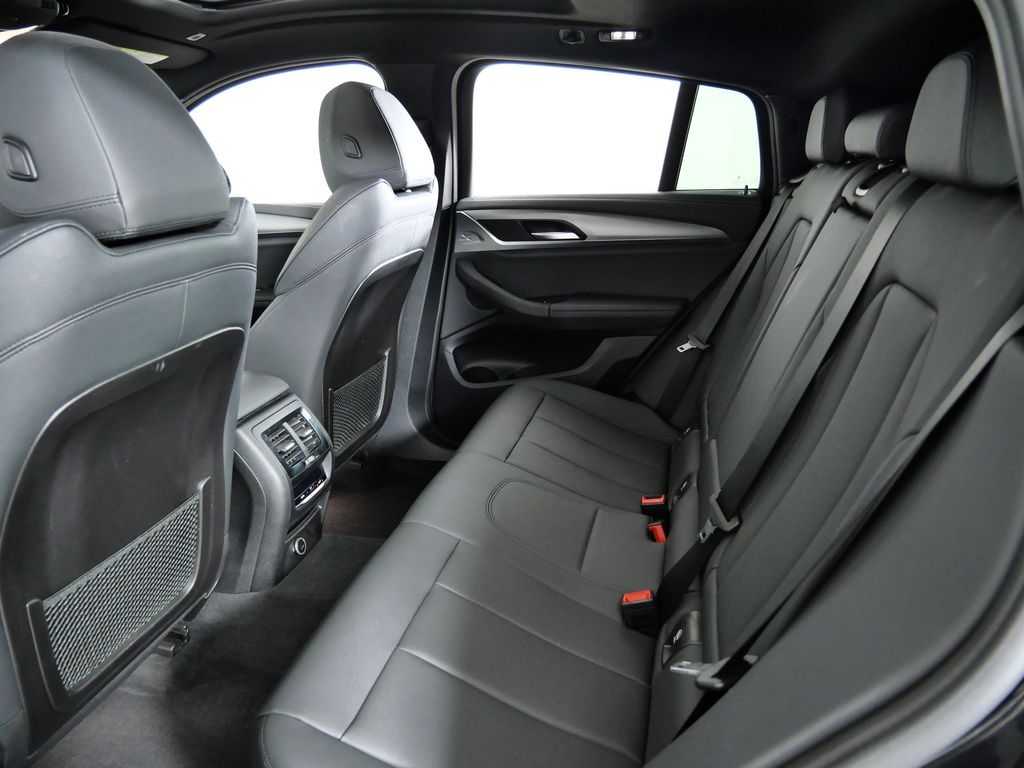 Thumbnail: 2019 BMW X4 - 31