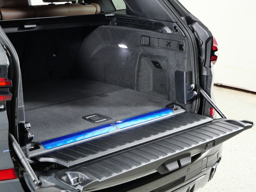 Thumbnail: 2026 BMW X5 - 31