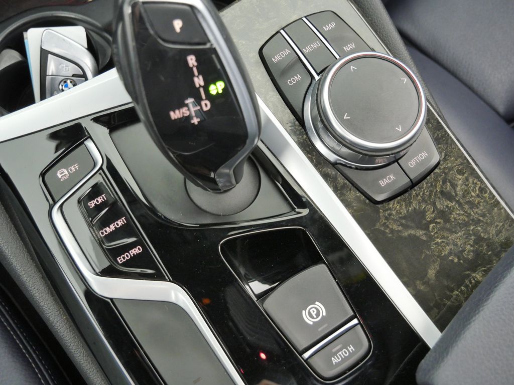 Thumbnail: 2017 BMW 5 Series - 47