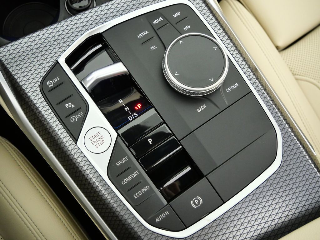 Thumbnail: 2025 BMW 3 Series - 51