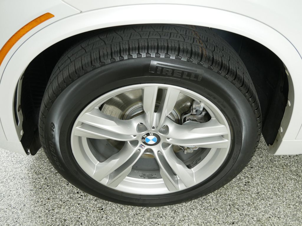 Thumbnail: 2018 BMW X5 - 19