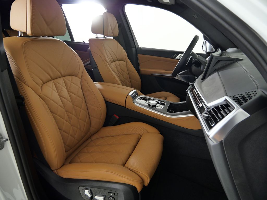 Thumbnail: 2026 BMW X5 - 21