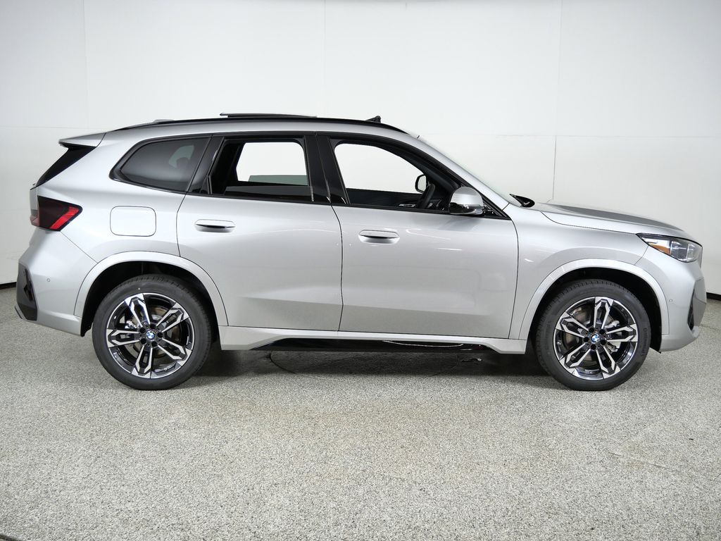 Thumbnail: 2026 BMW X1 - 8