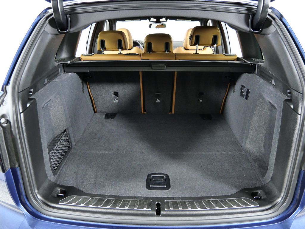 Thumbnail: 2024 BMW X3 - 32