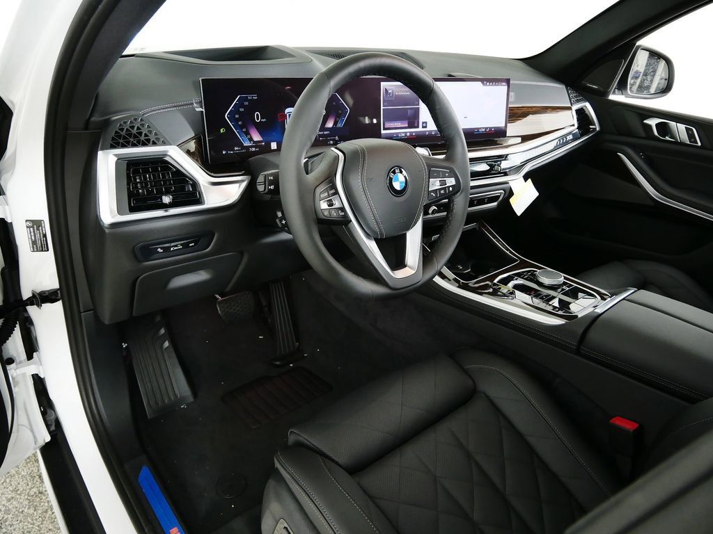 Thumbnail: 2026 BMW X5 - 29