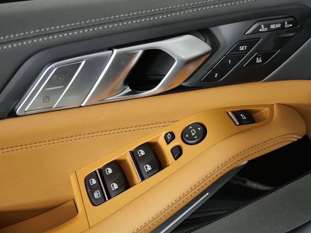 Thumbnail: 2026 BMW X7 - 41