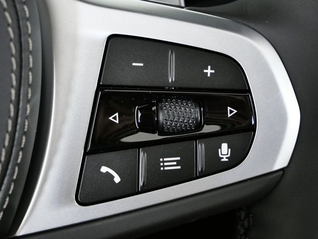 Thumbnail: 2026 BMW X5 - 42