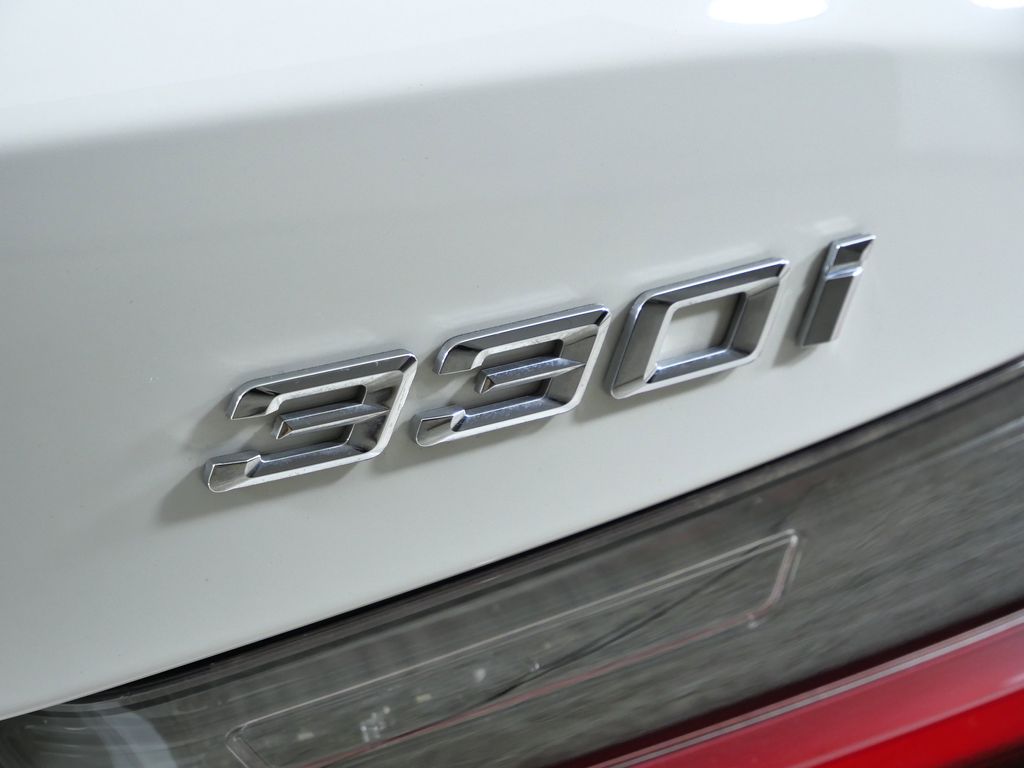 Thumbnail: 2023 BMW 3 Series - 15