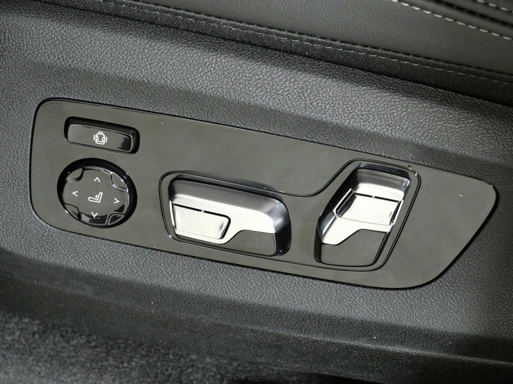 Thumbnail: 2026 BMW X5 - 39