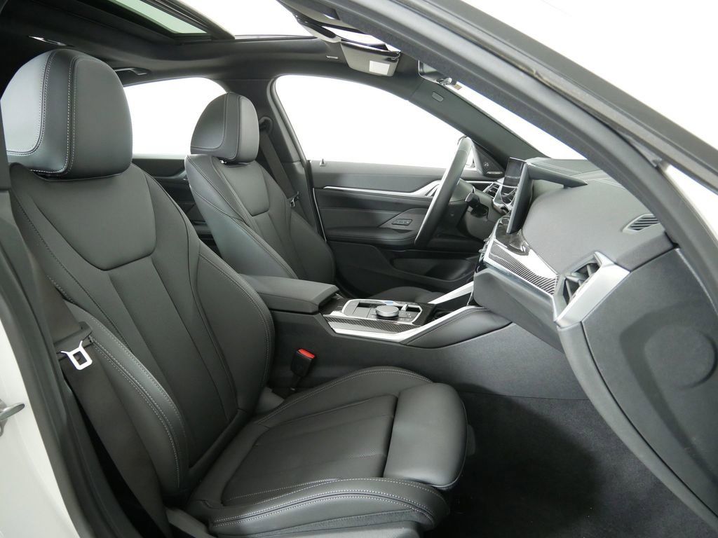 Thumbnail: 2024 BMW i4 - 23