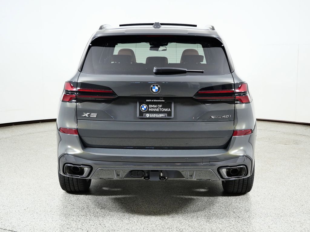 Thumbnail: 2026 BMW X5 - 10
