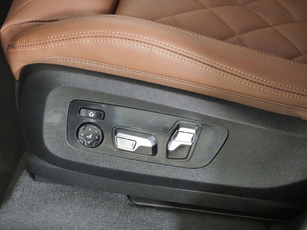 Thumbnail: 2026 BMW X5 - 39