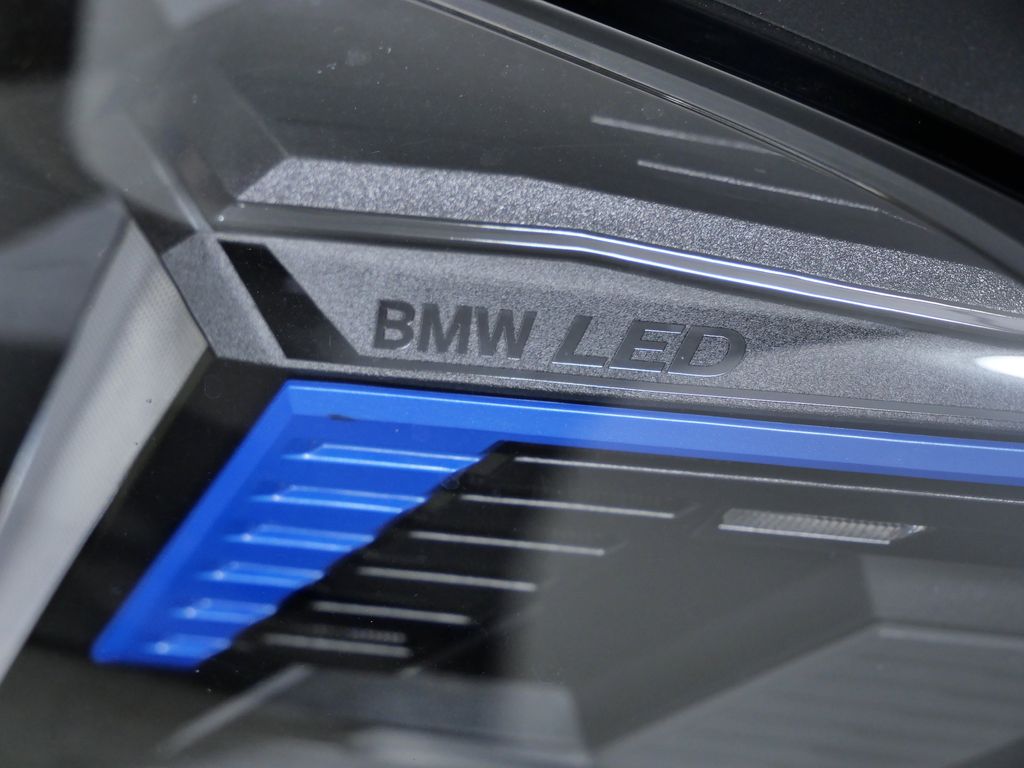 Thumbnail: 2025 BMW i4 - 5