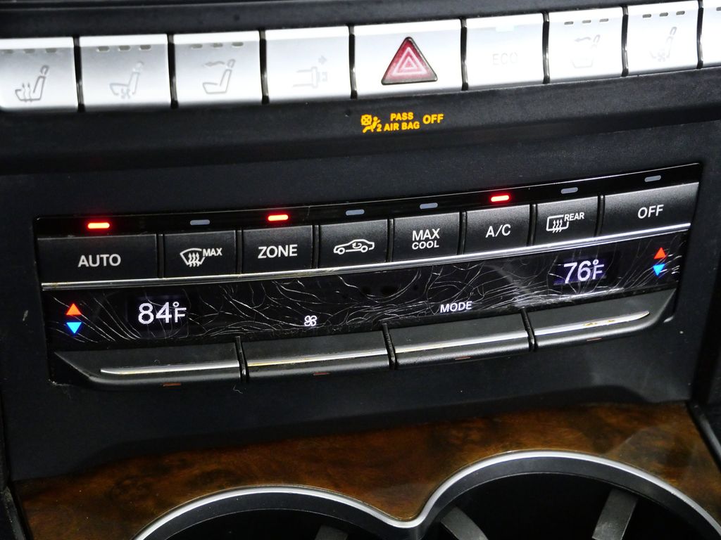 Thumbnail: 2014 Mercedes-Benz E-Class - 43