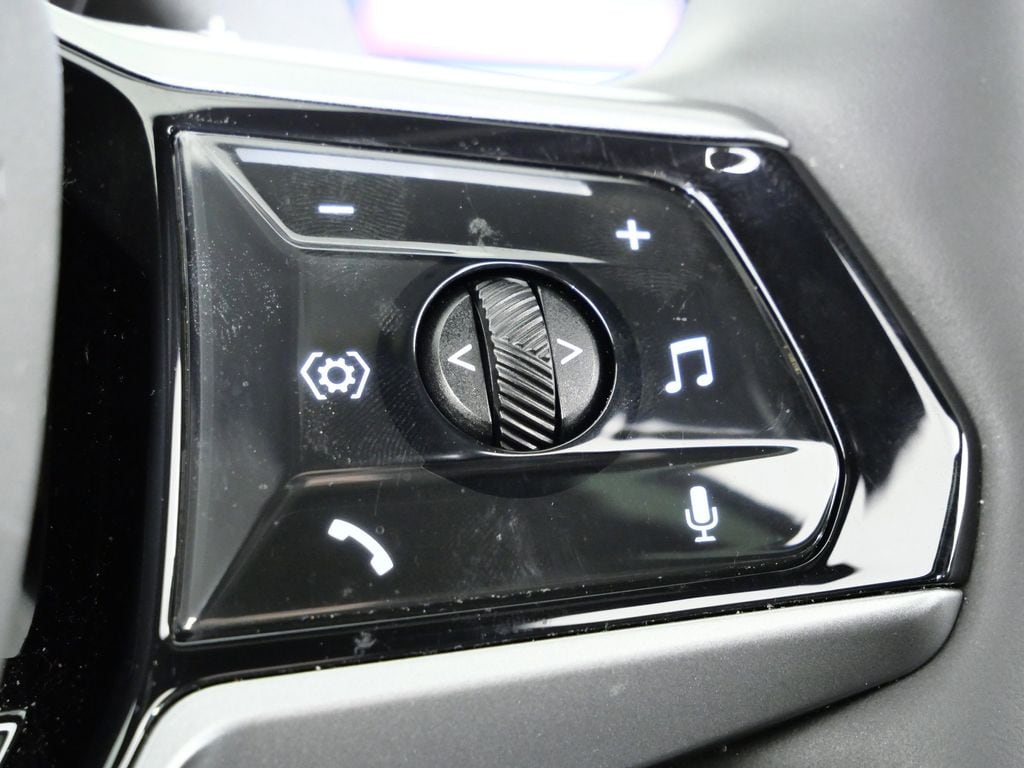 Thumbnail: 2025 BMW 5 Series - 44