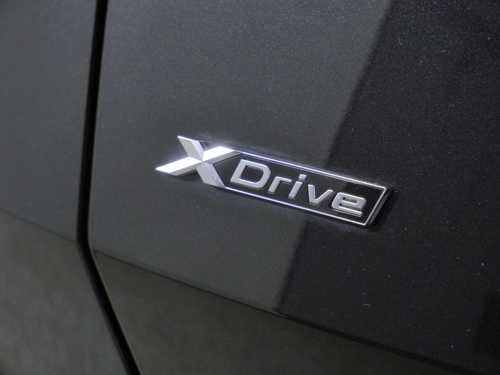 Thumbnail: 2025 BMW X3 - 16