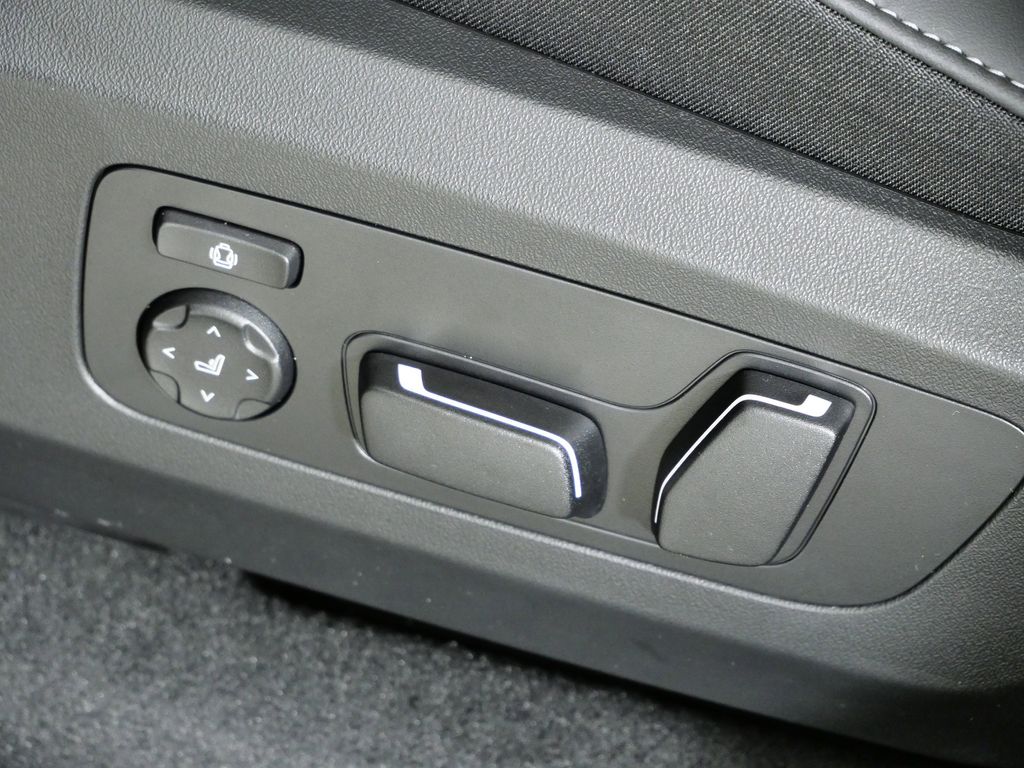 Thumbnail: 2026 BMW X3 - 38