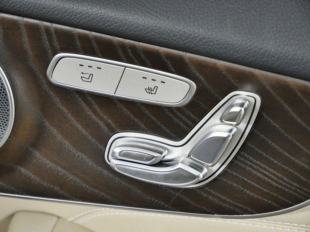 Thumbnail: 2018 Mercedes-Benz C-Class - 23