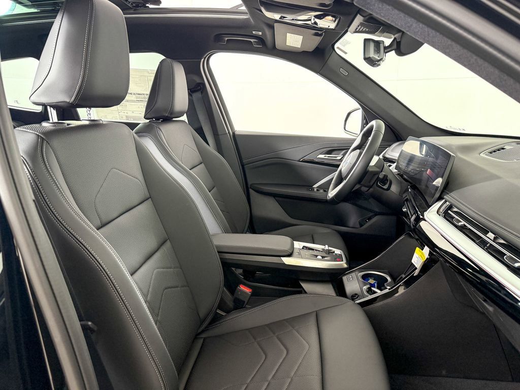 Thumbnail: 2025 BMW X1 - 22