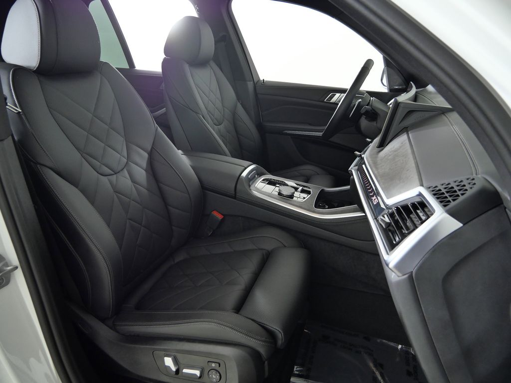 Thumbnail: 2024 BMW X5 - 26