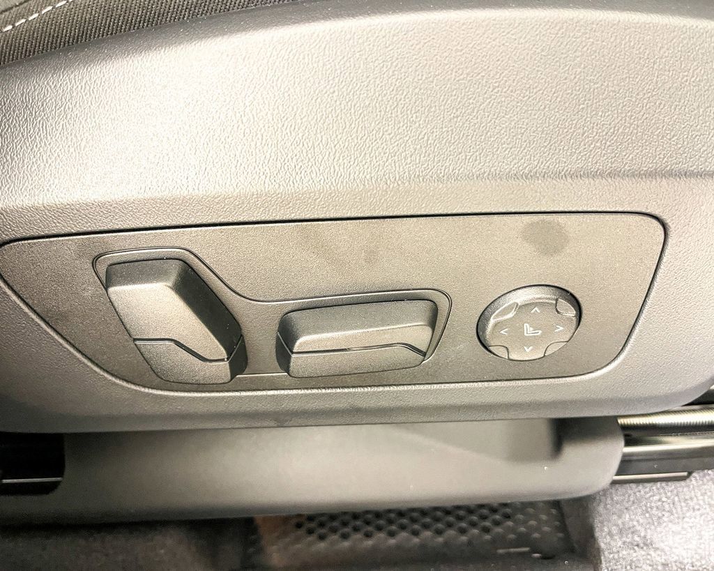 Thumbnail: 2025 BMW X1 - 28