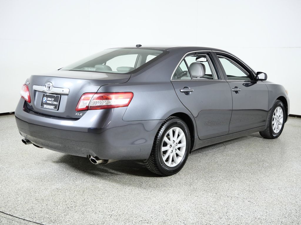 Thumbnail: 2011 Toyota Camry - 10