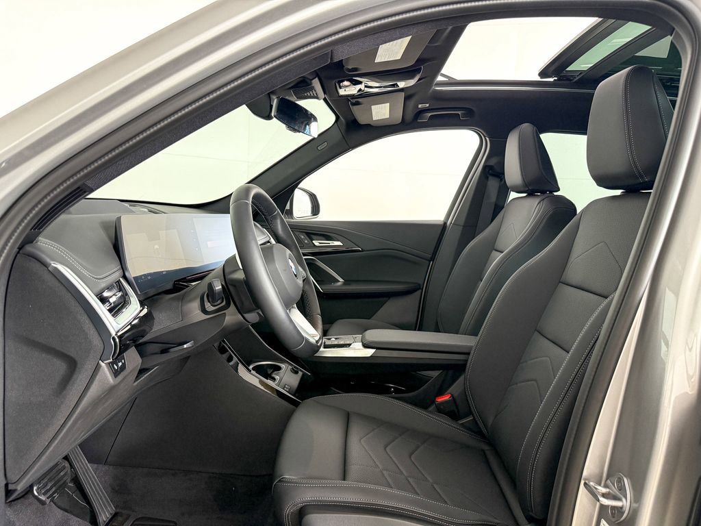 Thumbnail: 2025 BMW X1 - 33